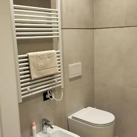 Frühstückspension Fragilerooms 3*